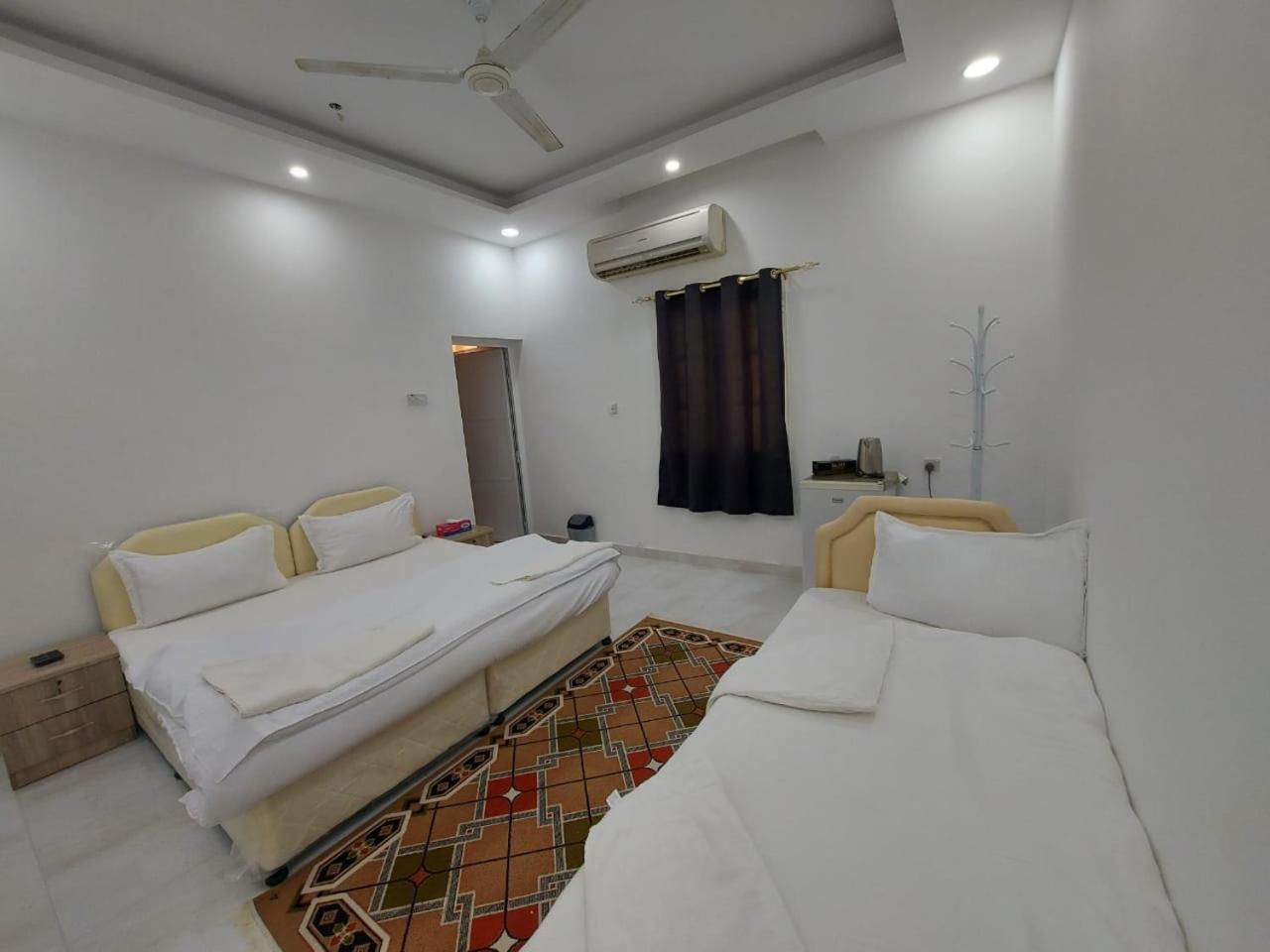 الشموخ للضيافة alshumukh guesthouse Al Ghalilah الغرفة الصورة
