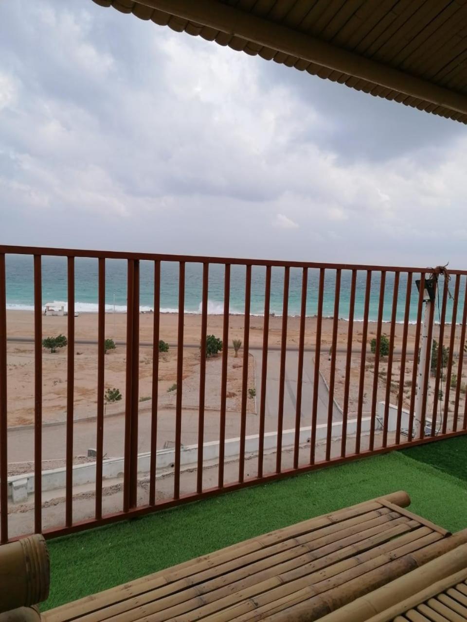 الشموخ للضيافة alshumukh guesthouse Al Ghalilah الغرفة الصورة
