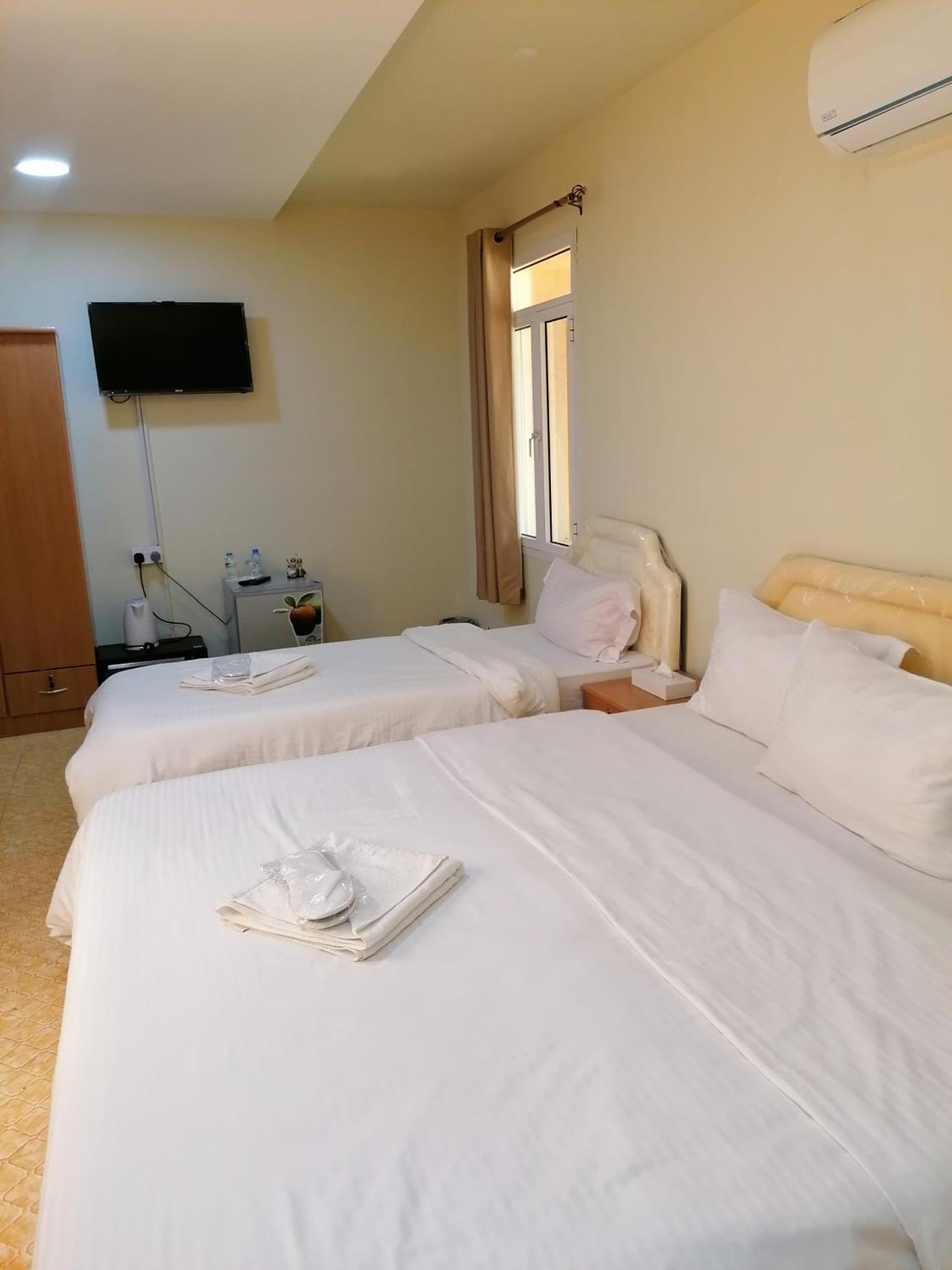 الشموخ للضيافة alshumukh guesthouse Al Ghalilah الغرفة الصورة