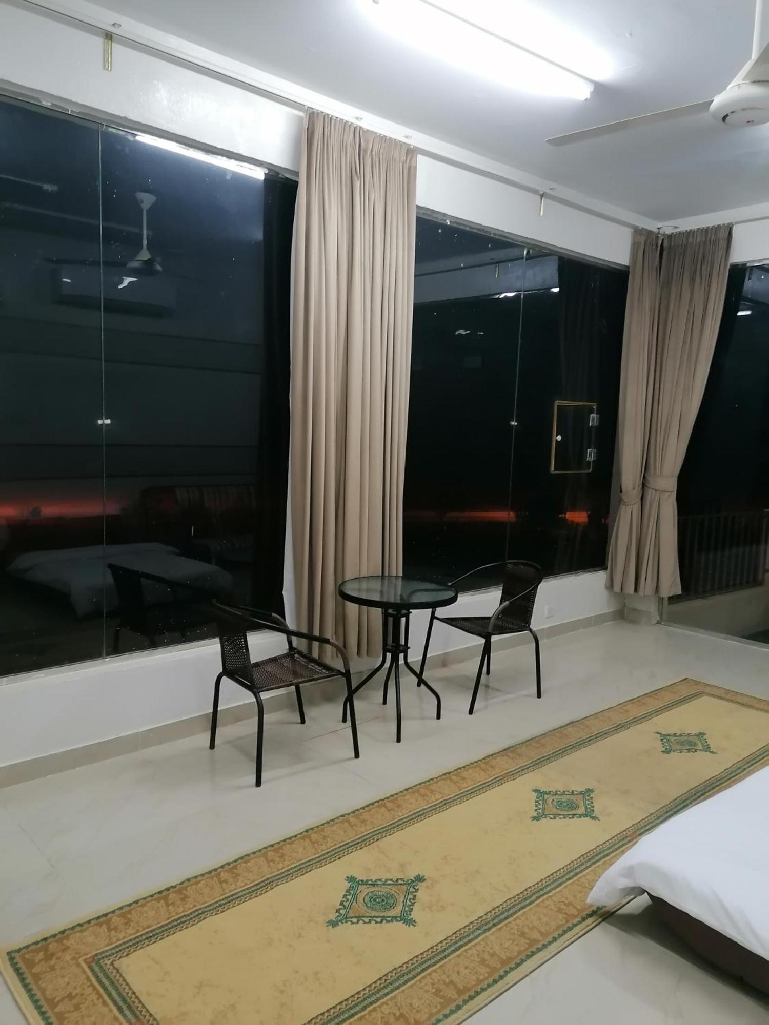 الشموخ للضيافة alshumukh guesthouse Al Ghalilah الغرفة الصورة